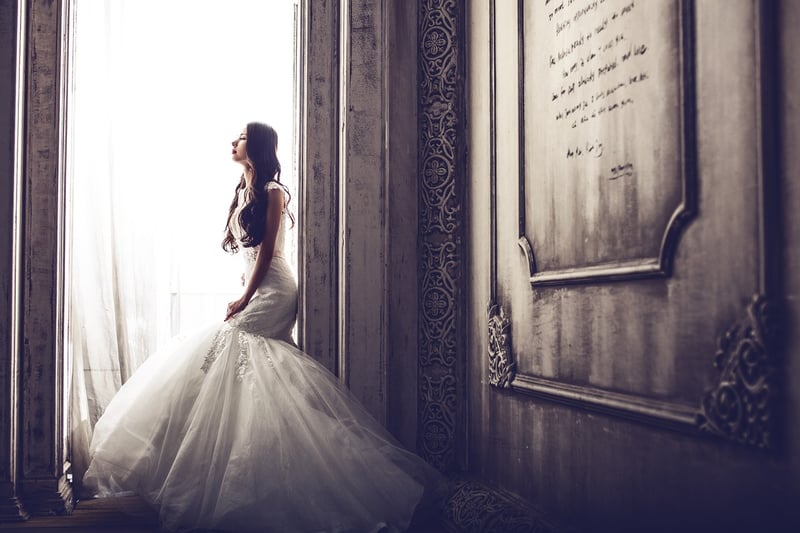 Elegant Wedding Outfit
